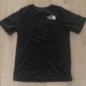 Like new North Face tee